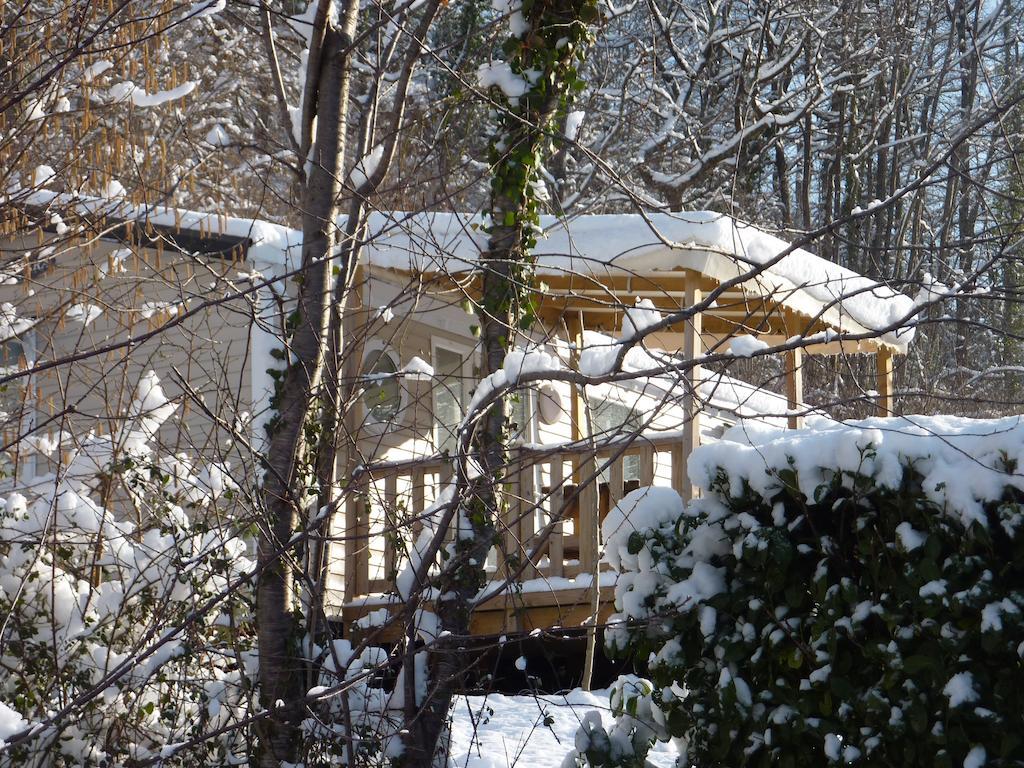 Camping Le Rey Louvie Juzon Zimmer foto